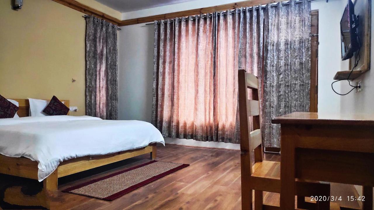 Tirthan Grand Riverside Banjar Экстерьер фото