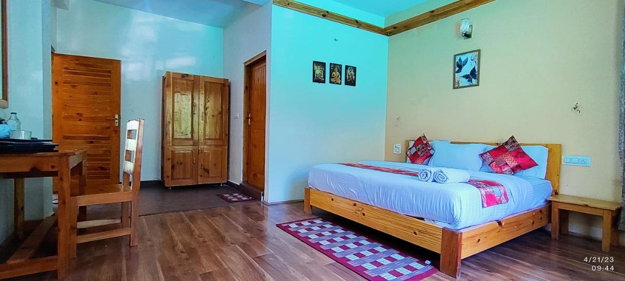Tirthan Grand Riverside Banjar Экстерьер фото