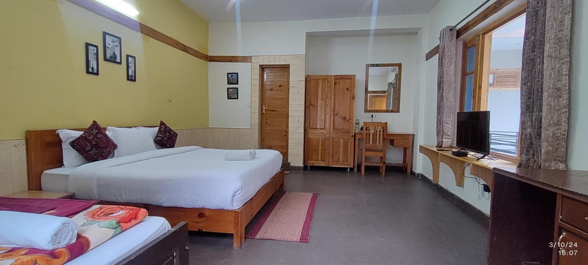 Tirthan Grand Riverside Banjar Экстерьер фото